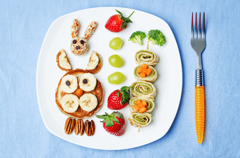Healthy and fun lunch for kids at the Easter kids club